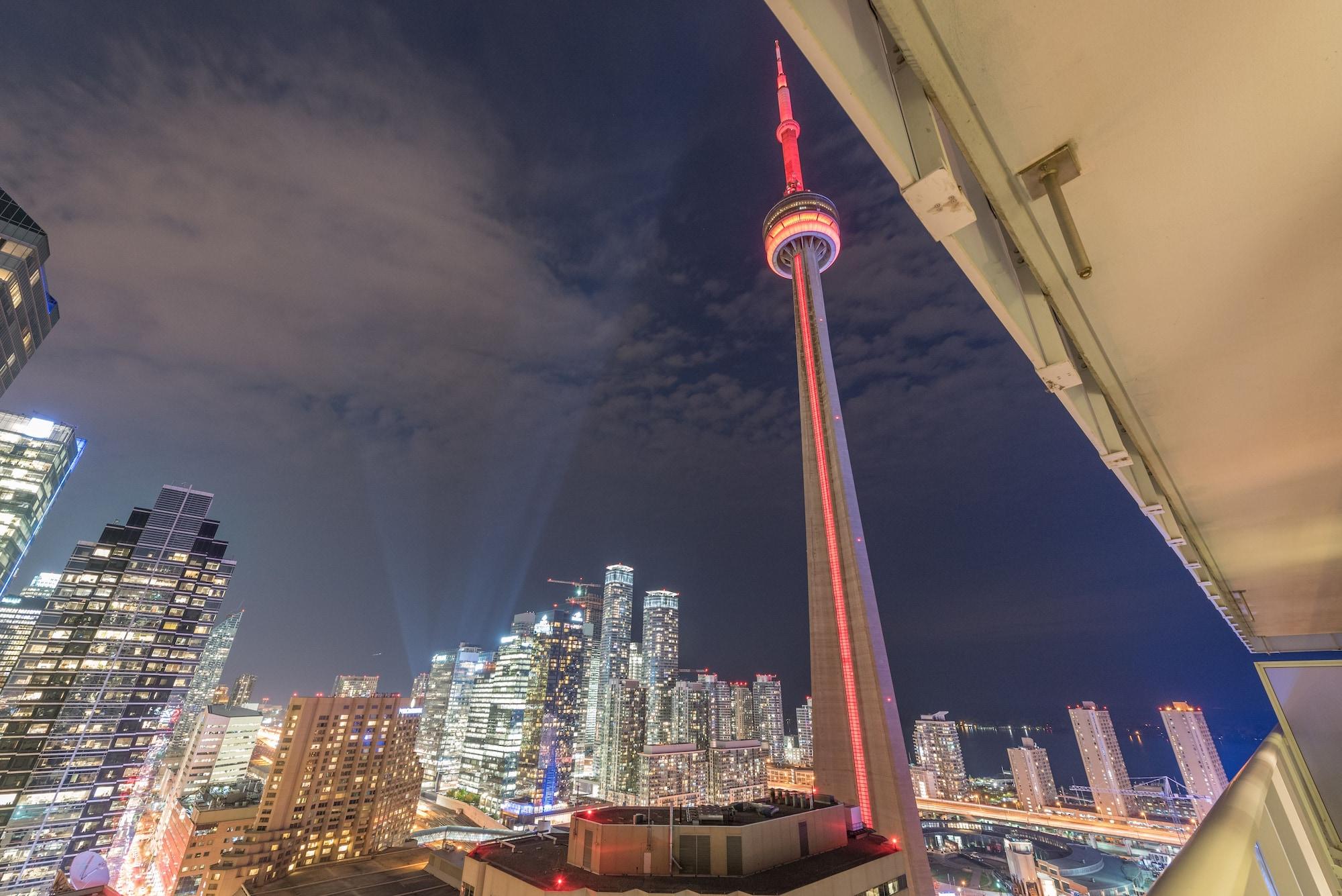 Grand Royal Condos - Cn Tower Toronto Exterior photo