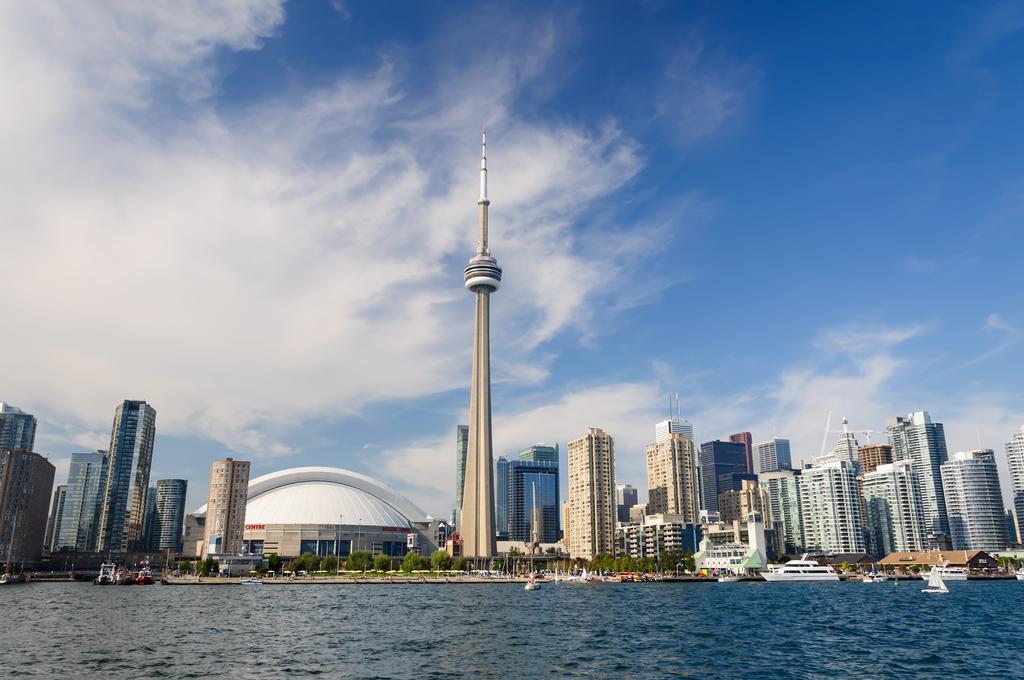 Grand Royal Condos - Cn Tower Toronto Exterior photo