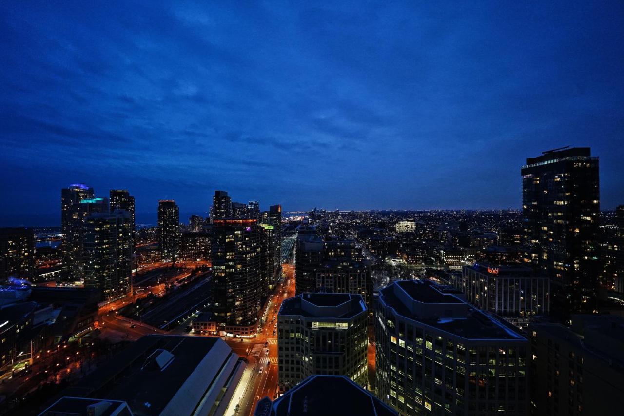 Grand Royal Condos - Cn Tower Toronto Exterior photo