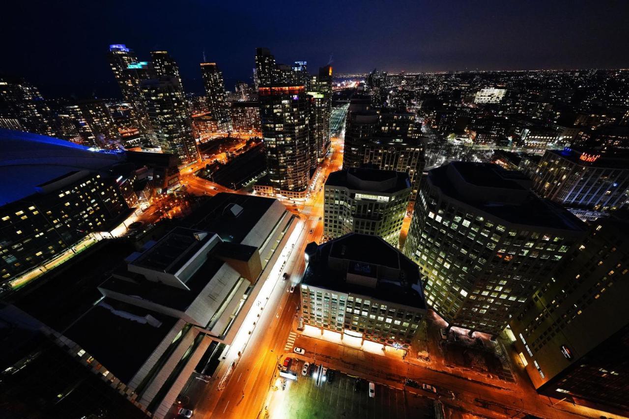 Grand Royal Condos - Cn Tower Toronto Exterior photo